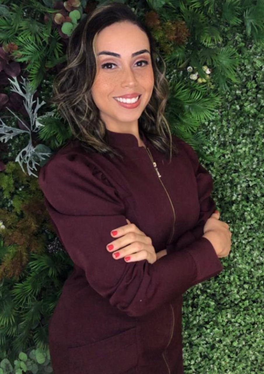 Dra. Larissa Guilherme